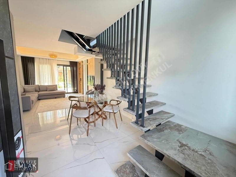 Kuşadası Davutlarda Denize 500 M Özel Havuzlu Satılık Villa — fotoğraf 14