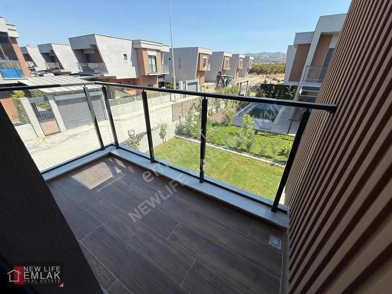 Kuşadası Davutlarda Denize 500 M Özel Havuzlu Satılık Villa — fotoğraf 15
