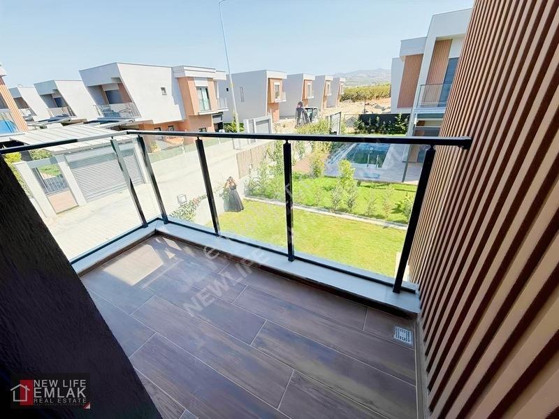 Kuşadası Davutlarda Denize 500 M Özel Havuzlu Satılık Villa — fotoğraf 19
