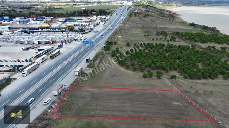 Patu Emlak'tan Büyükçekmece Ahmediye Mah. Satılık 1563m2 Tarla — fotoğraf 3
