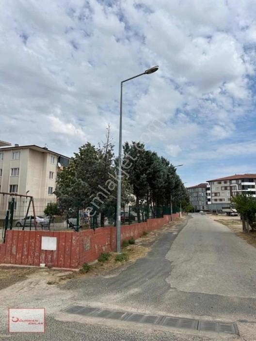 Uğurman Emlak'tan Şehir Merkezinde Müstakil Satılık 261m2 Arsa — fotoğraf 4