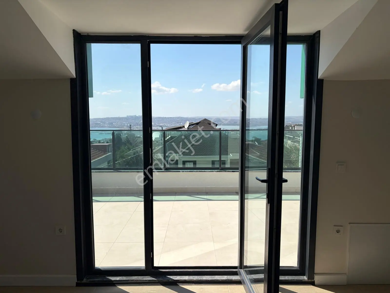 Büyükçekmece Deniz Manzaralı, Otoparklı, Bahçeli Lüks Villa — fotoğraf 7