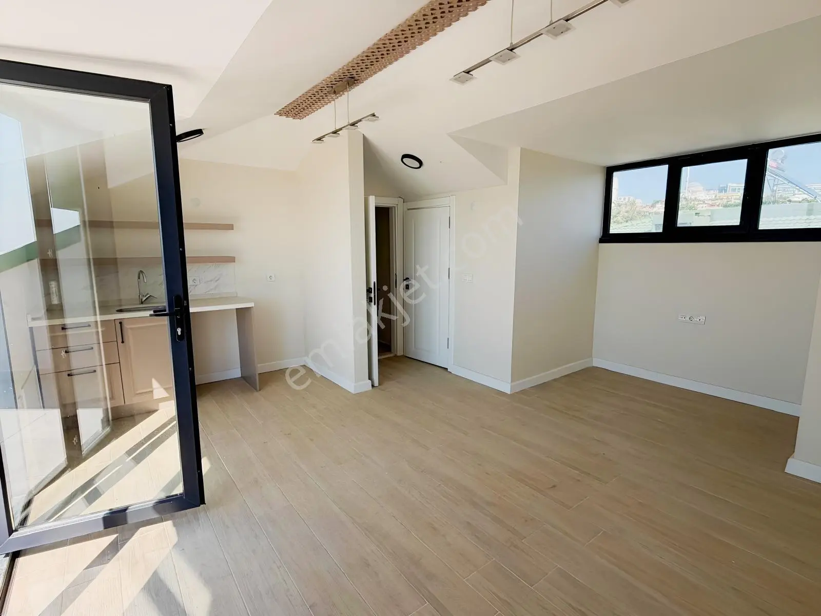 Büyükçekmece Deniz Manzaralı, Otoparklı, Bahçeli Lüks Villa — fotoğraf 13
