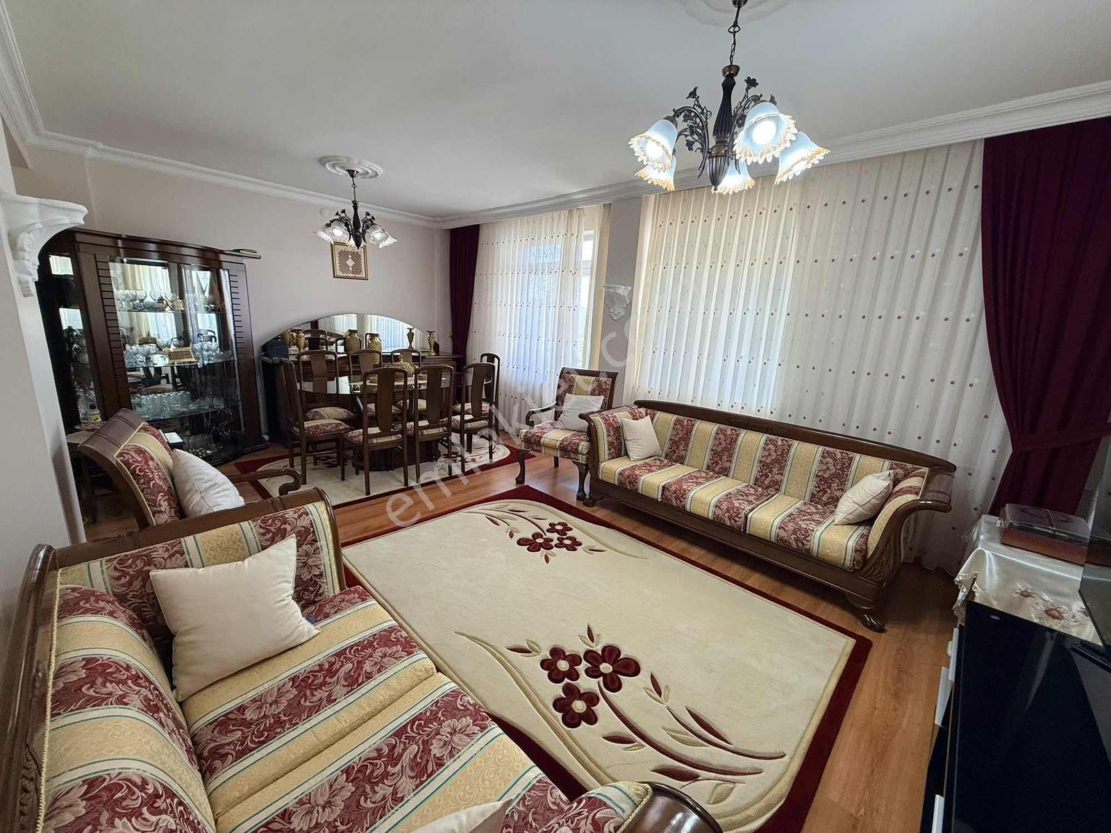 Kentkoop Gama Sitesi Krediye Uygun Metroya Yakın 3+1 Ara Kat — fotoğraf 3