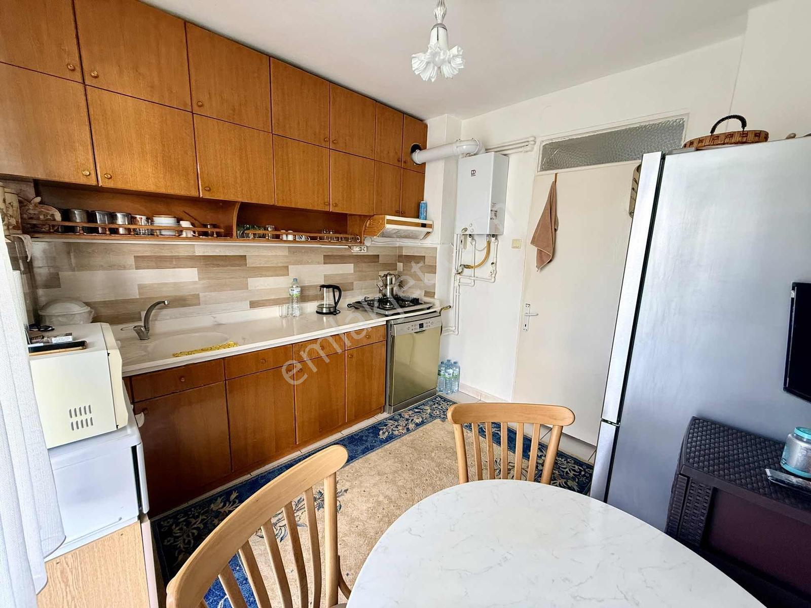 Kentkoop Gama Sitesi Krediye Uygun Metroya Yakın 3+1 Ara Kat — fotoğraf 11