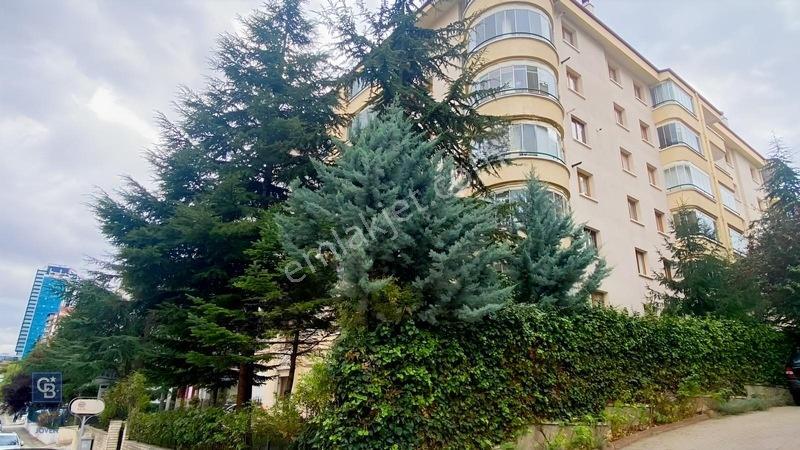 Çukurambar 196 M² Net 4+1 Açık-Kapalı Otopark Satılık Daire