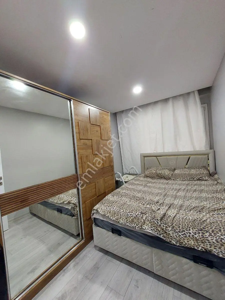 Beylikdüzü Yakuplu 19.sokak Ön Cephe Düz Giriş Satılık 2+1 Daire — fotoğraf 3