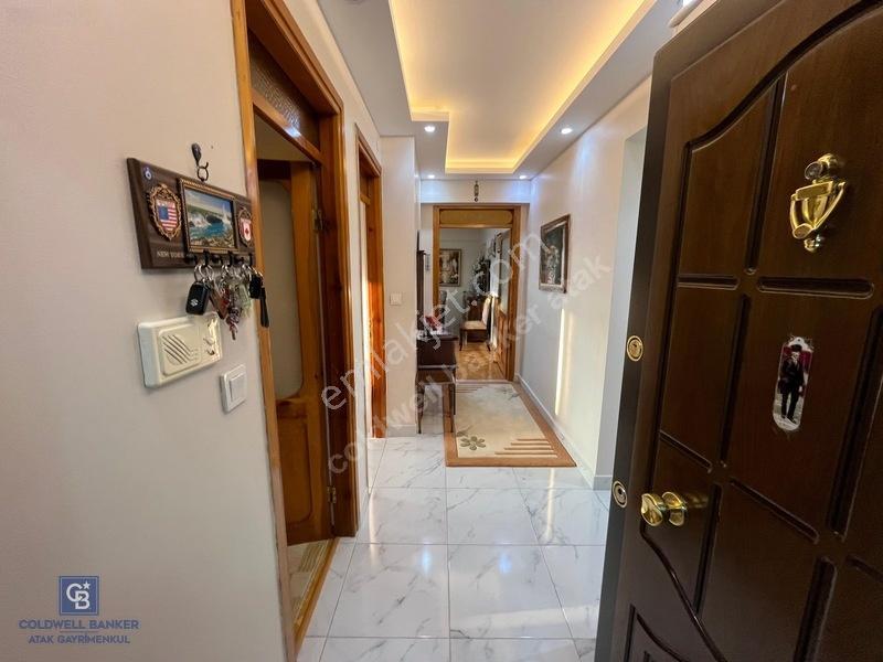 Balçova Korutürk'te, Çift Cephe, Bakımlı Geniş 3+1 Daire — fotoğraf 4