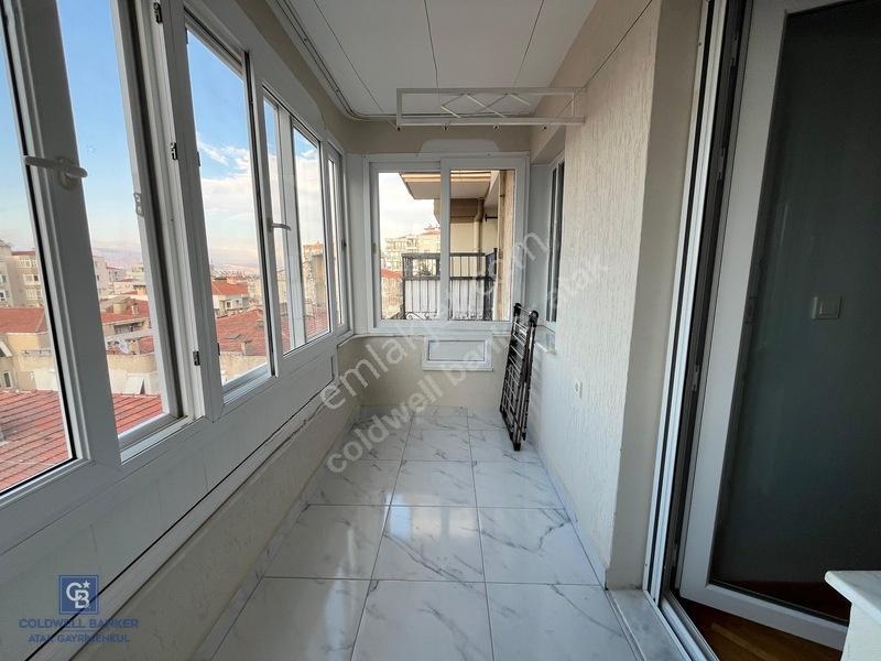 Balçova Korutürk'te, Çift Cephe, Bakımlı Geniş 3+1 Daire — fotoğraf 35