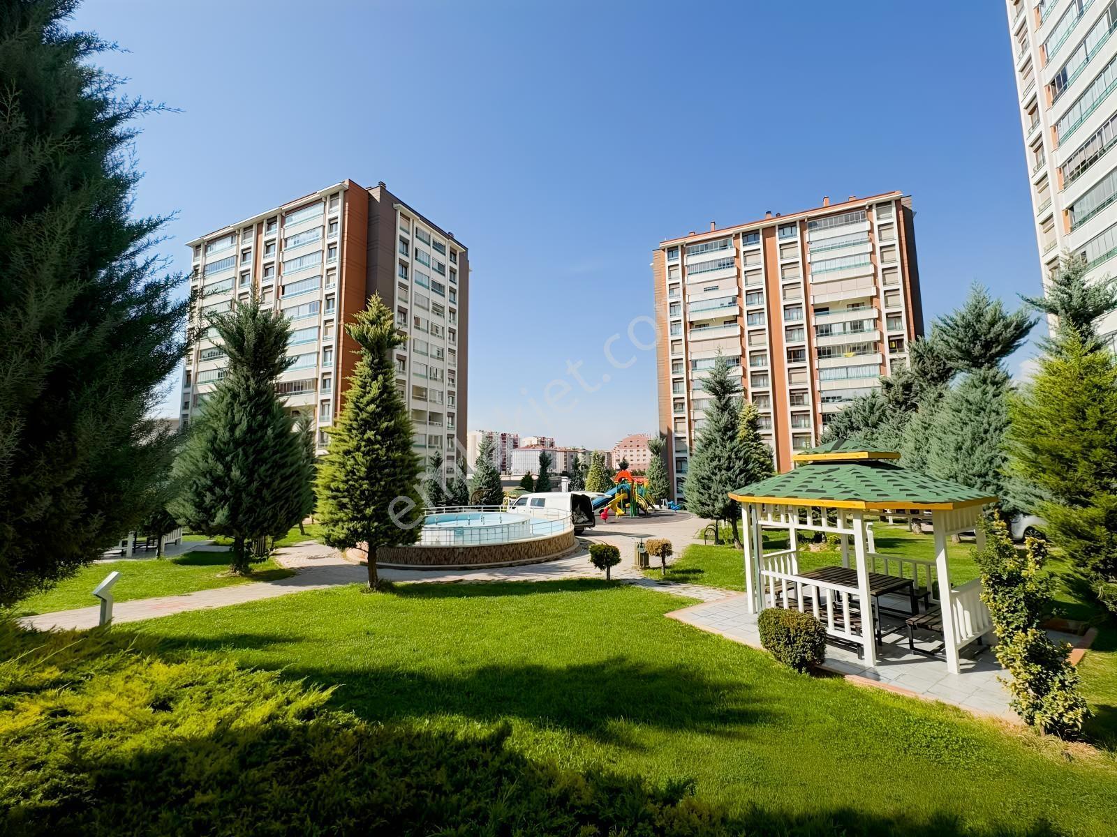 | Hemen Taşın | Ataşehir Konutlarında 3+1 Ara Kat Krediye Uygun — fotoğraf 3