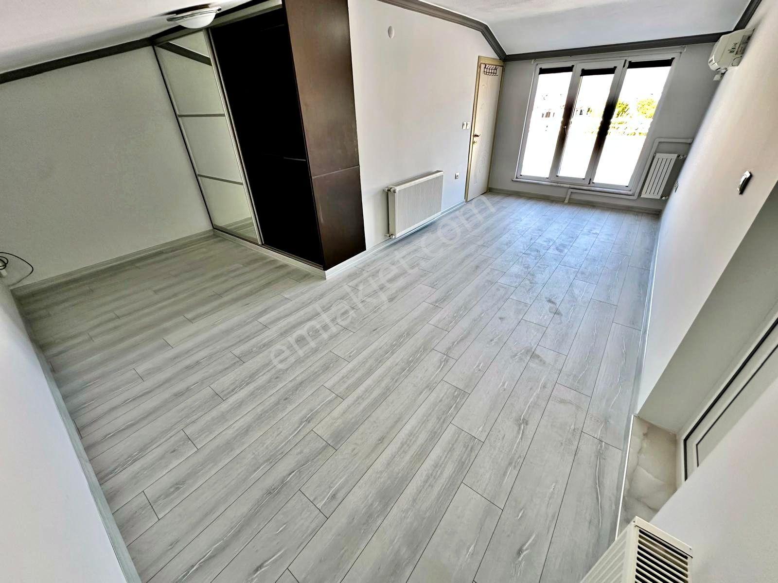 ⫸best Emlaktan⫷akçay'da Ön Cephe Manzaralı Ebeveynli Denize Yakın 3+1 Şık Tasarımlı Dubleks — fotoğraf 32