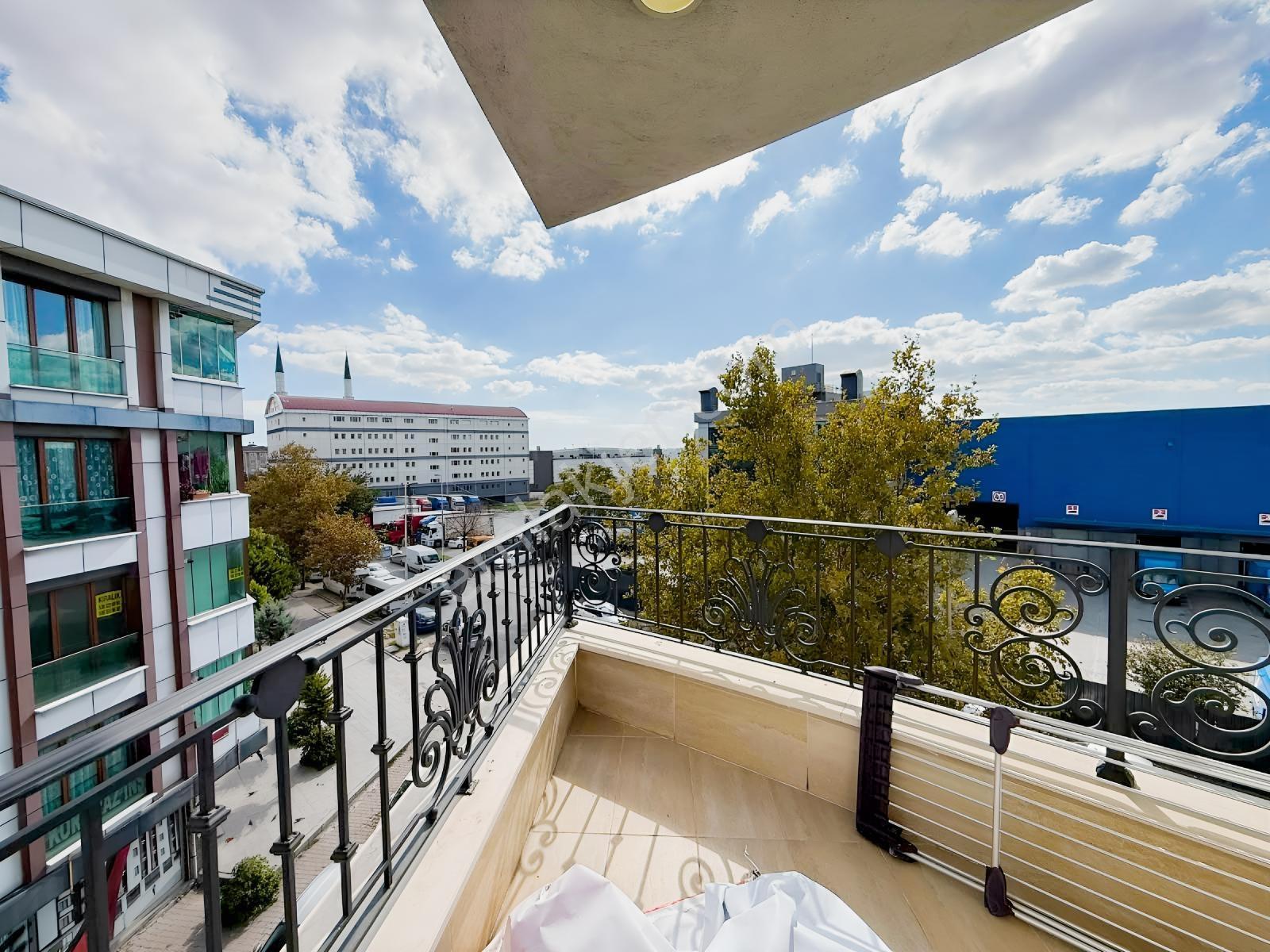 Alban'dan Bulvara 3 Dk Çift Balkonlu Körodasız 140m² 3+1 Daire — fotoğraf 11