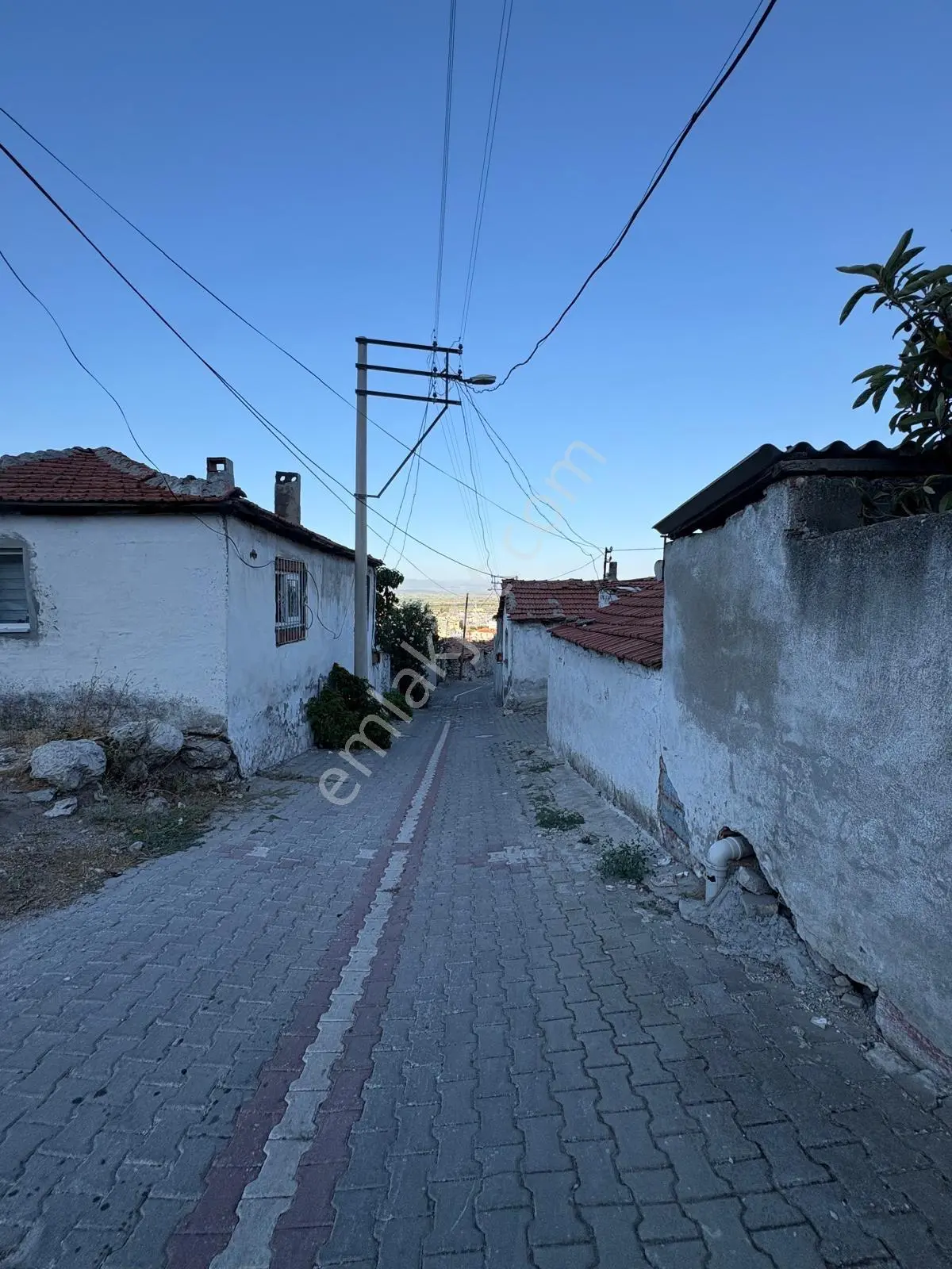Acil! Kırkağaç Cinosman’da 129 M² Bahçeli Müstakil Ev 560.000 Tl — fotoğraf 2