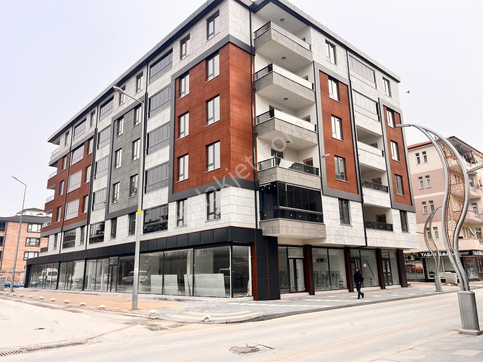 Satılık, Hazır Kiracılı Lüx Eşyalı 1+1
