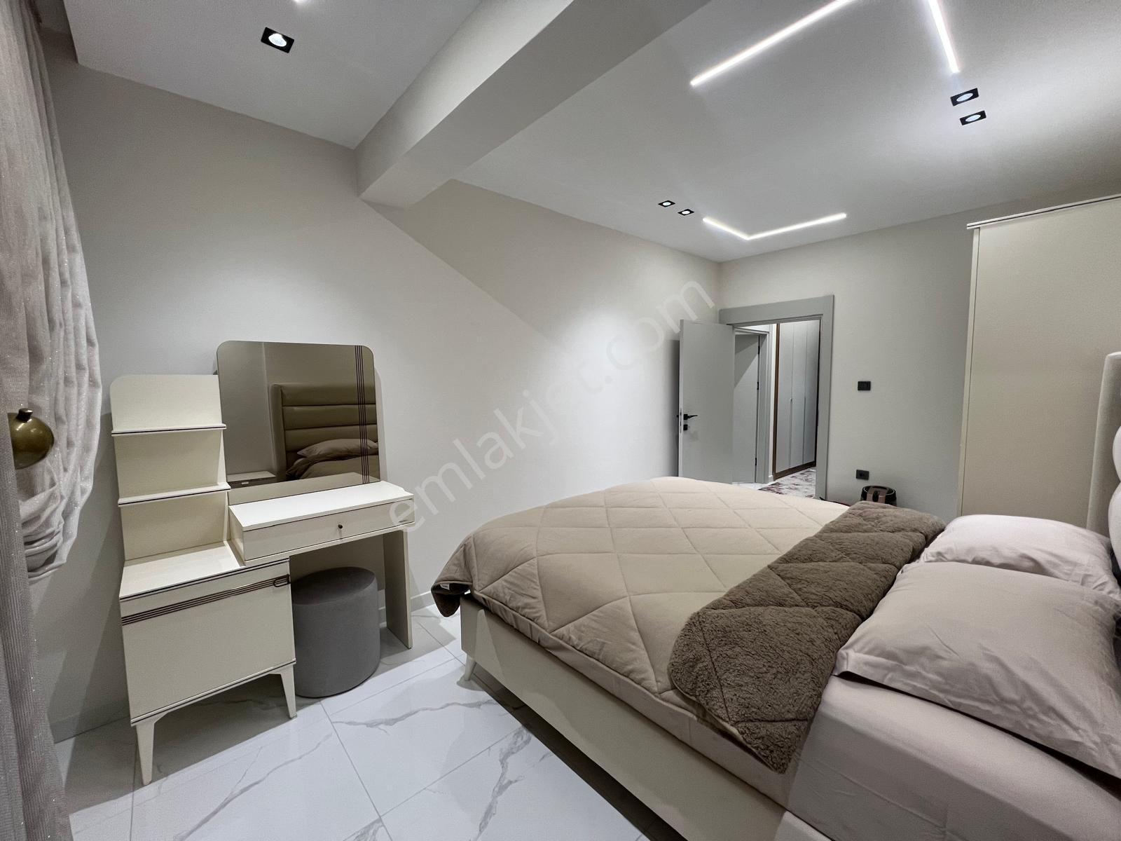Satılık, Hazır Kiracılı Lüx Eşyalı 1+1 — fotoğraf 11