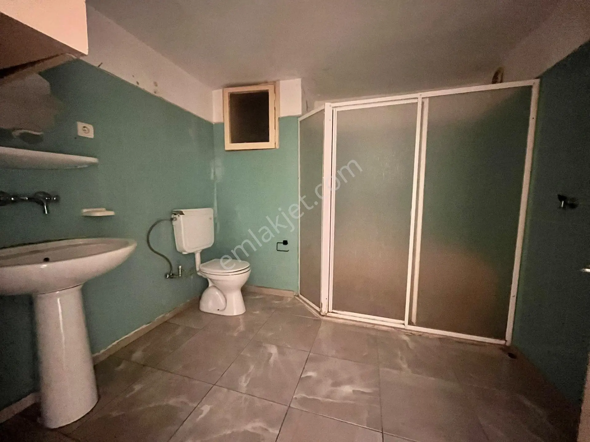 Cadde Üzerinde Satılık 3 + 1 Daire — fotoğraf 8