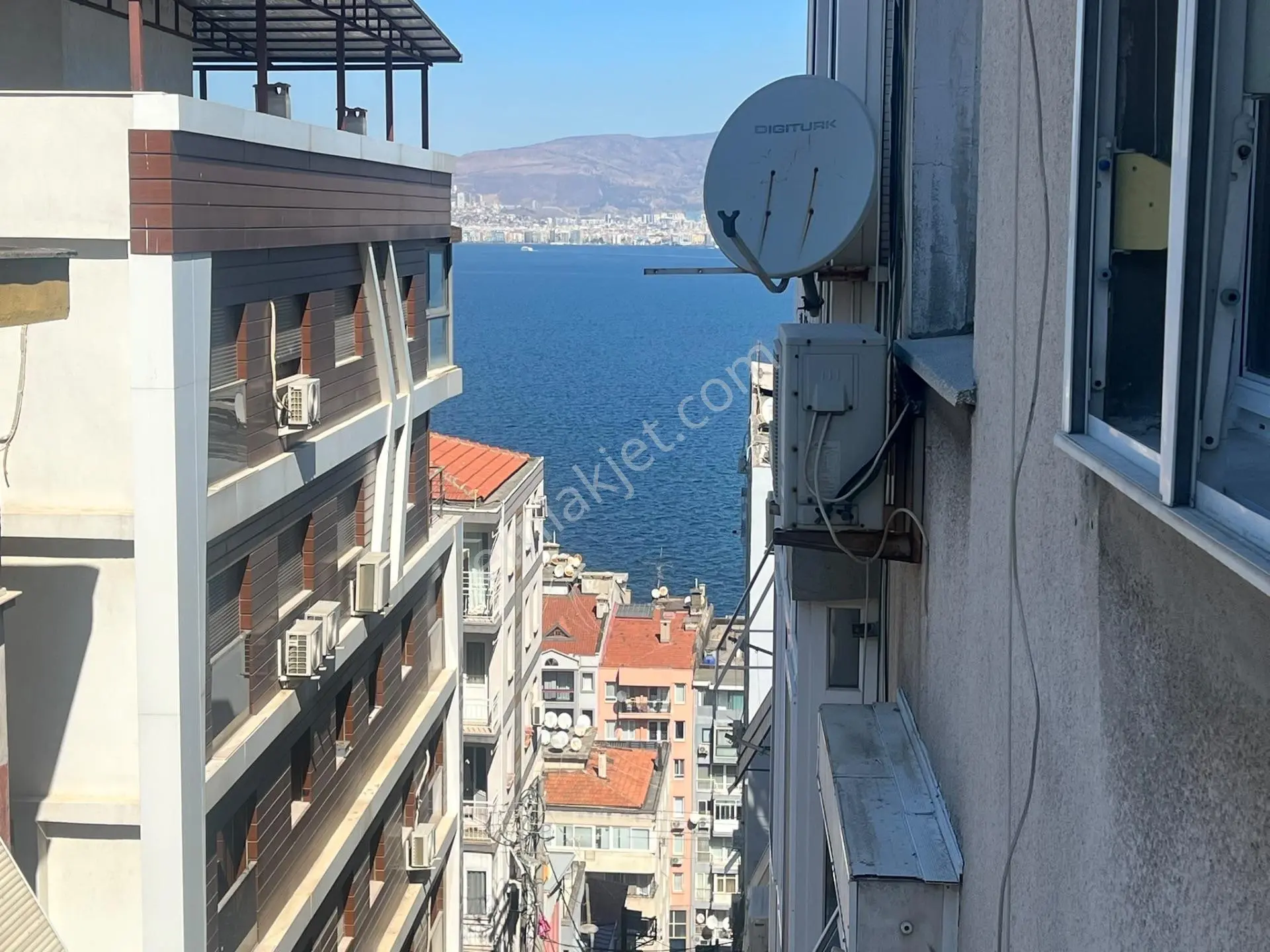 Cadde Üzerinde Satılık 3 + 1 Daire — fotoğraf 15