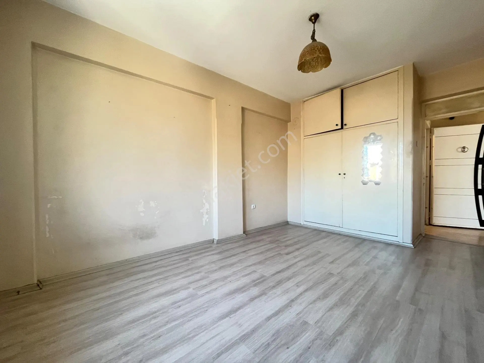 Cadde Üzerinde Satılık 3 + 1 Daire — fotoğraf 18