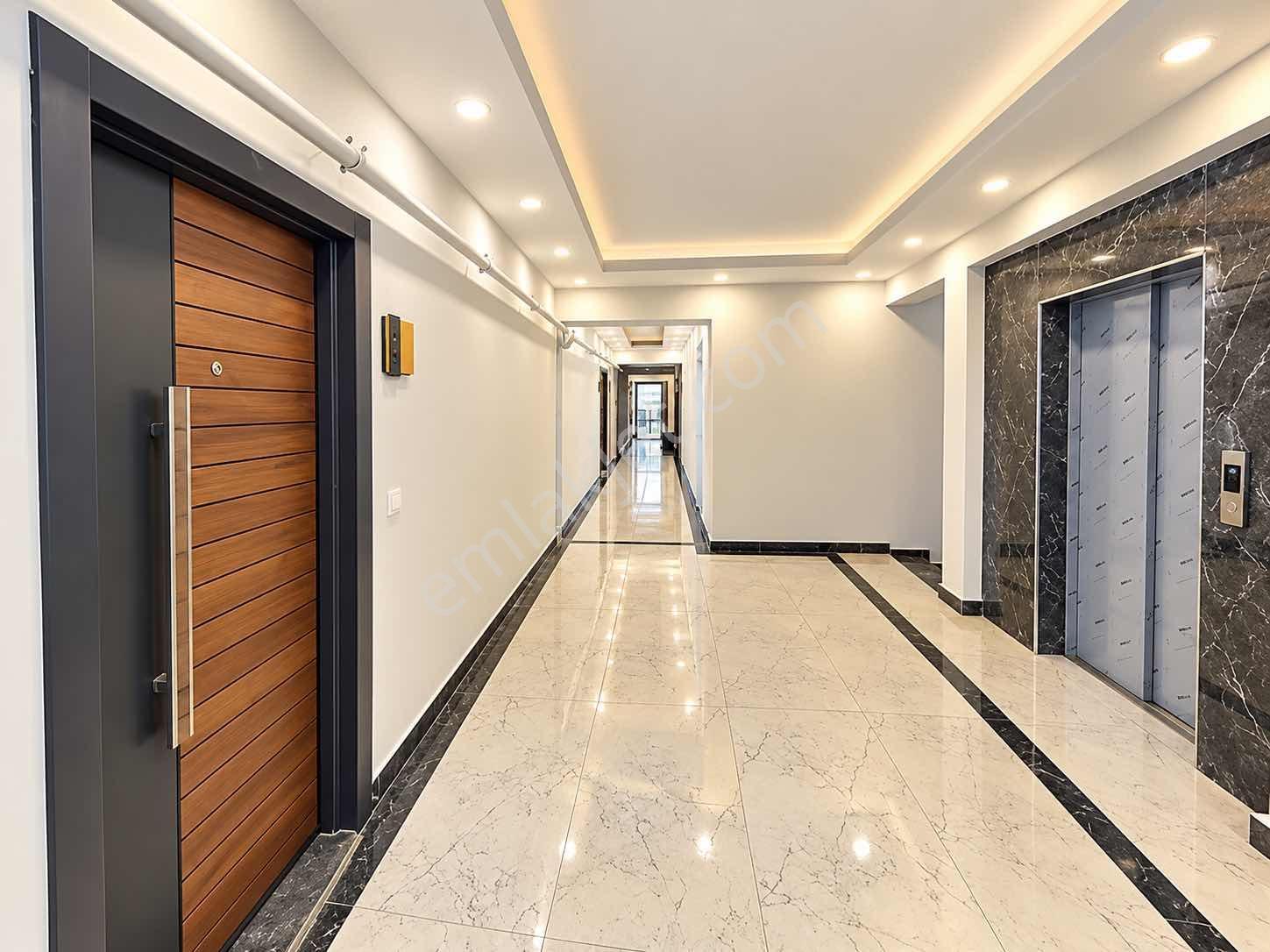 Remax Dem'den Başbağlar Mahallesin De Eşyalı Satılık 1+1 Daire — fotoğraf 2