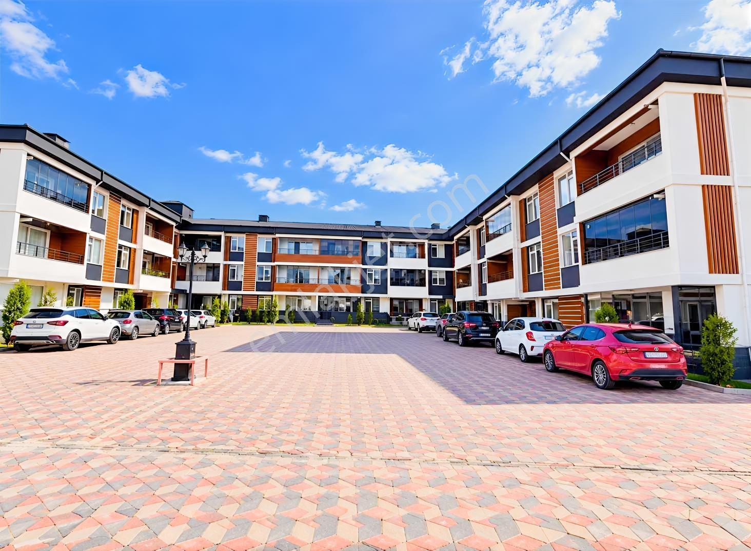 Remax Dem'den Başbağlar Mahallesin De Eşyalı Satılık 1+1 Daire — fotoğraf 15