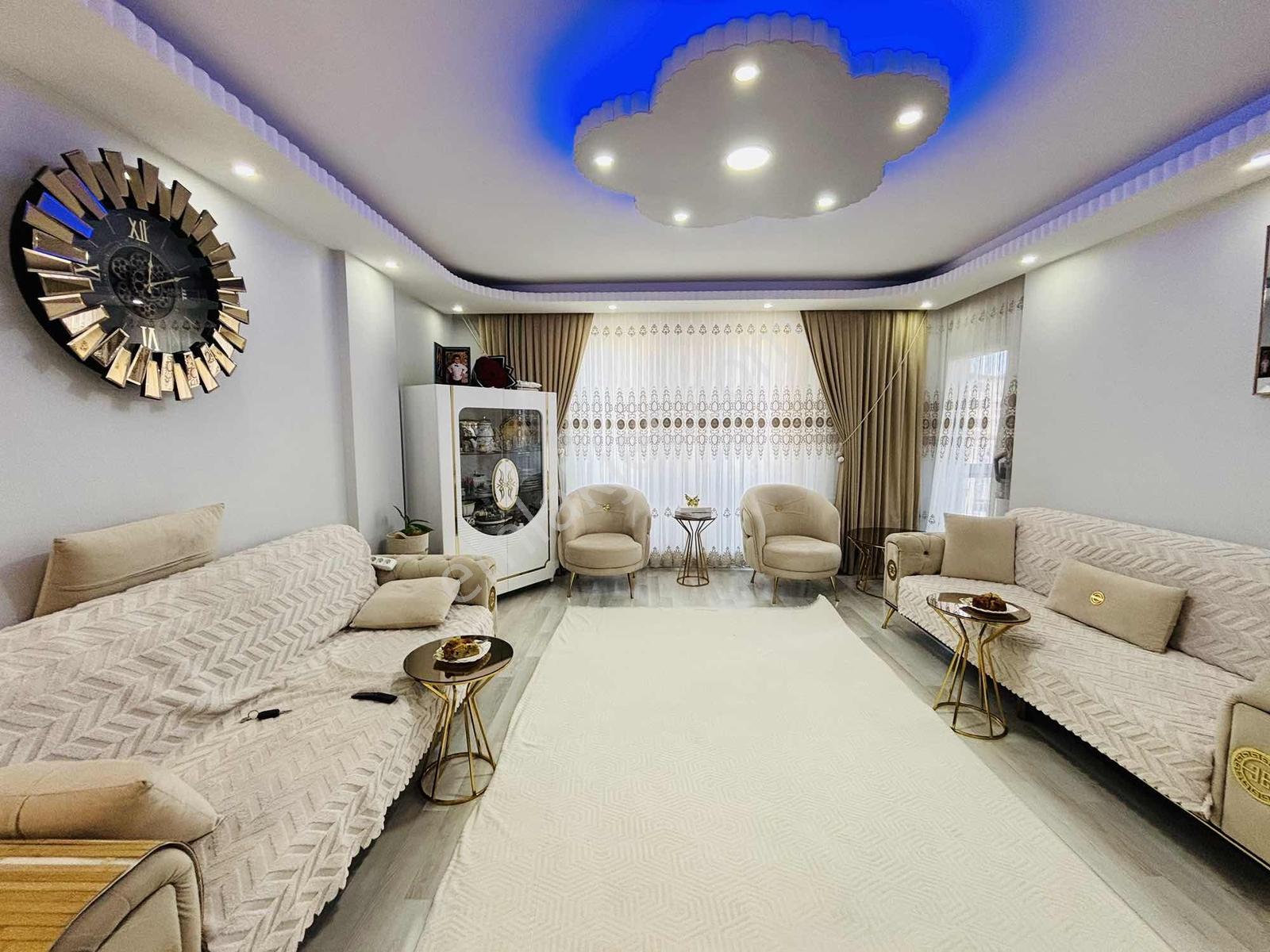 Güven'den Eminevime Uygun Ebv.banyolu Çift Balkonlu Ön Cephe 3+1 — fotoğraf 2