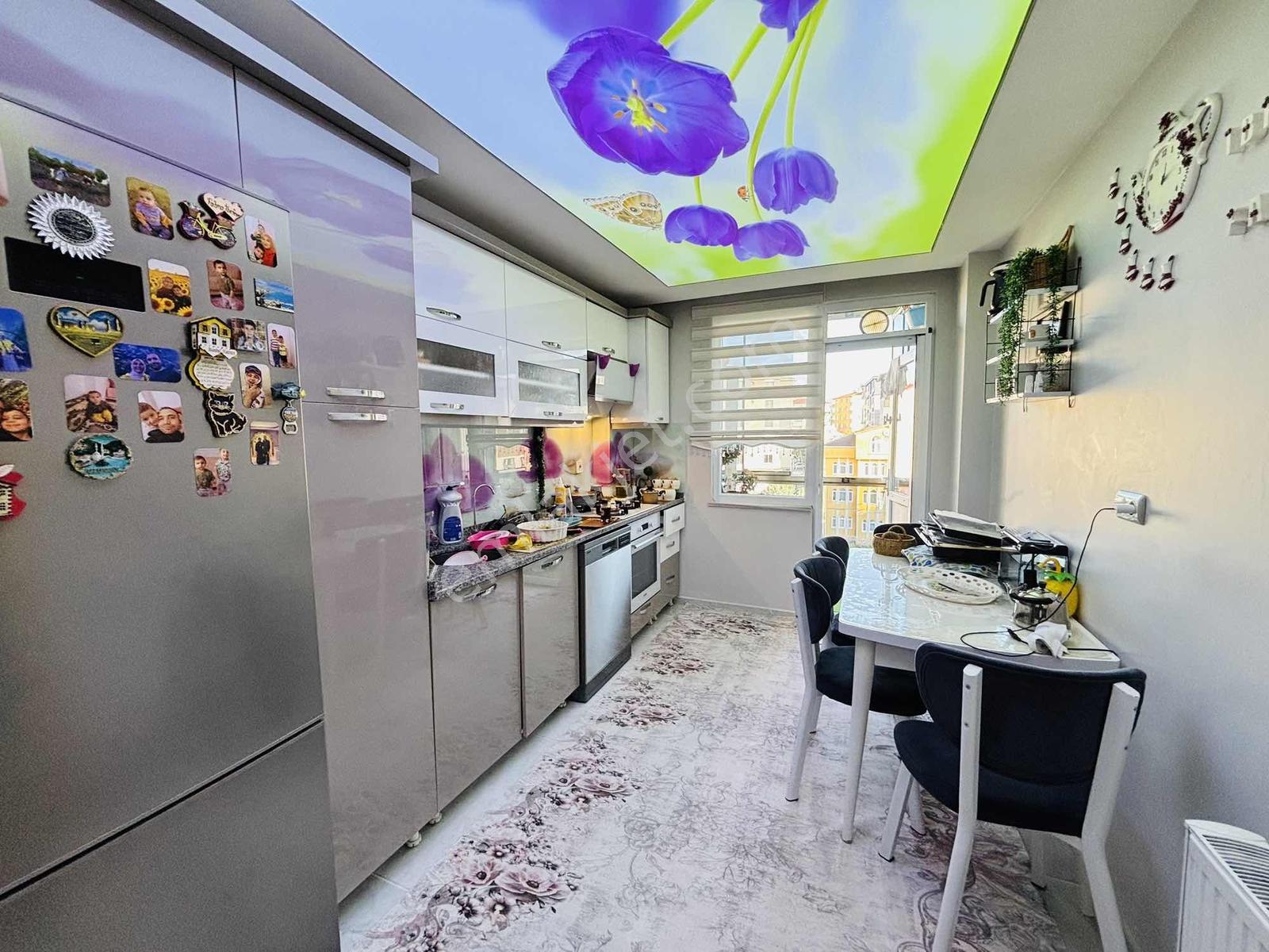 Güven'den Eminevime Uygun Ebv.banyolu Çift Balkonlu Ön Cephe 3+1 — fotoğraf 4