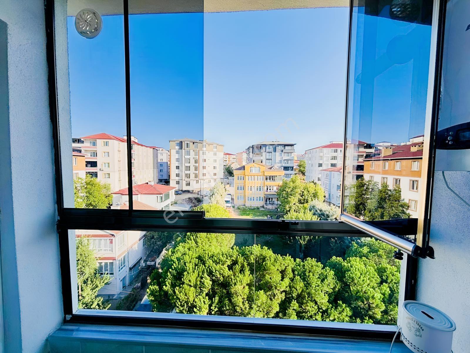 Güven'den Eminevime Uygun Ebv.banyolu Çift Balkonlu Ön Cephe 3+1 — fotoğraf 9