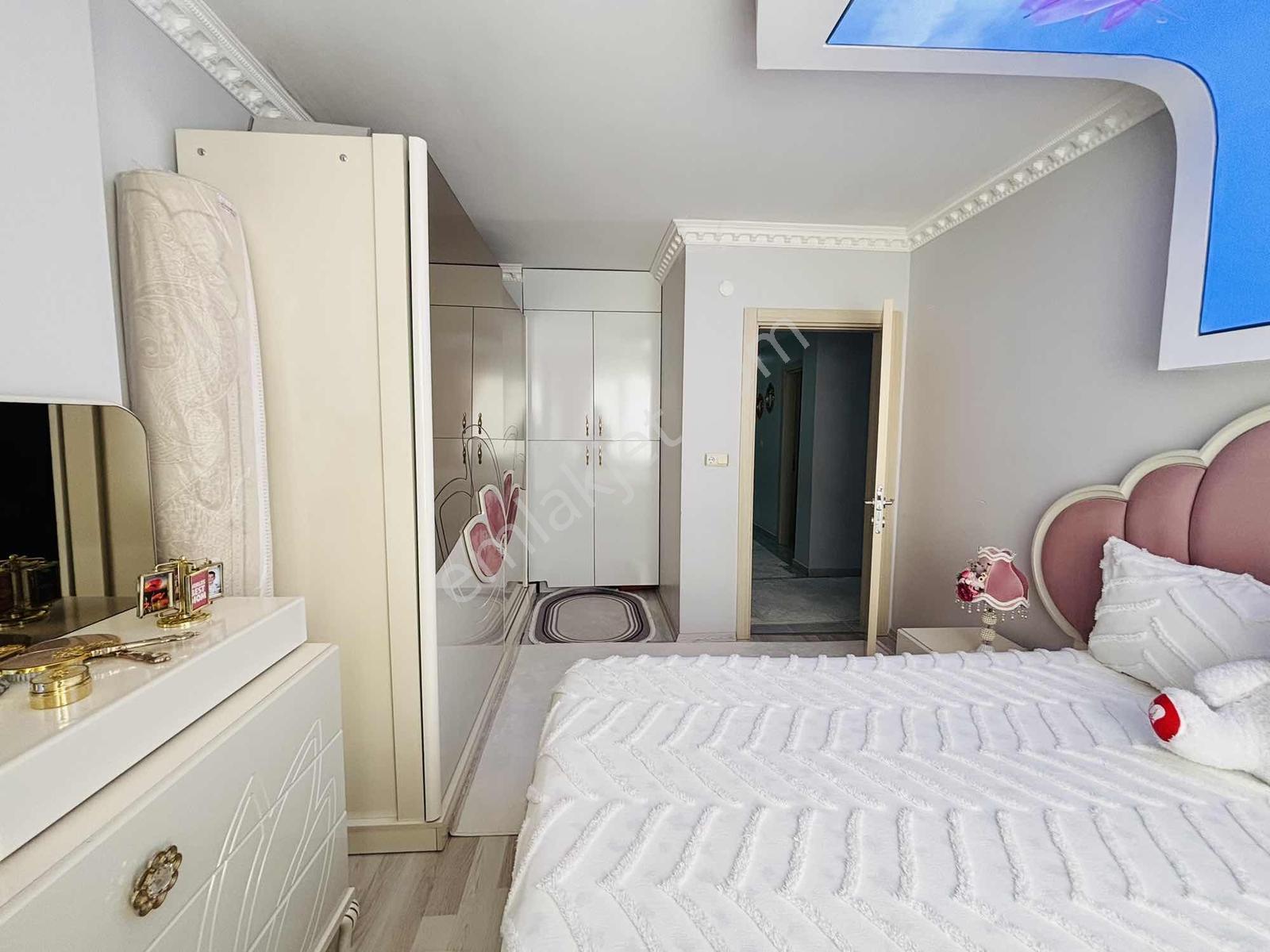 Güven'den Eminevime Uygun Ebv.banyolu Çift Balkonlu Ön Cephe 3+1 — fotoğraf 12