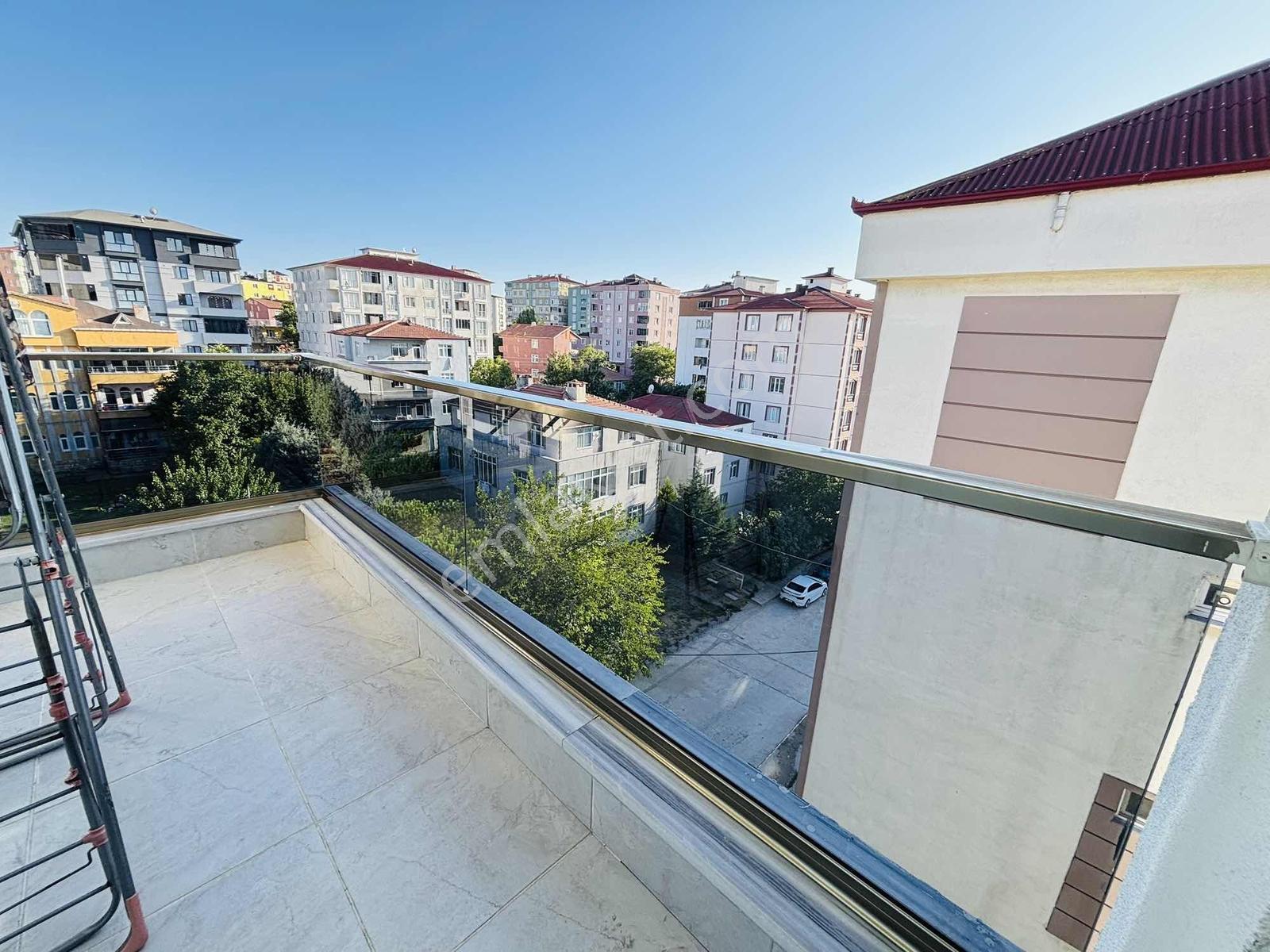 Güven'den Eminevime Uygun Ebv.banyolu Çift Balkonlu Ön Cephe 3+1 — fotoğraf 16