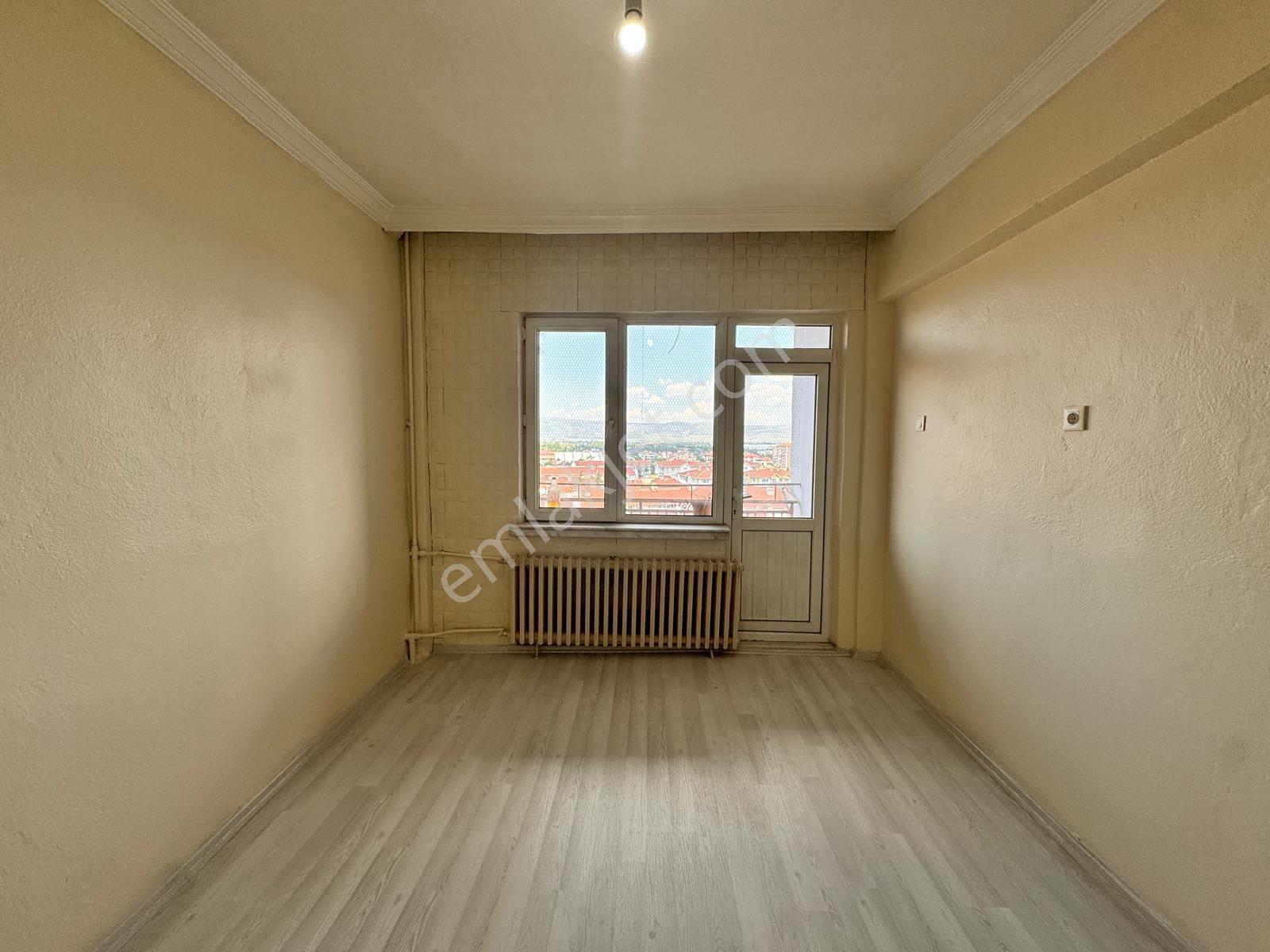Rba'dan Cumhuriyet Bulvarında Cadde Üzeri Satılık 3+1 Daire — fotoğraf 9