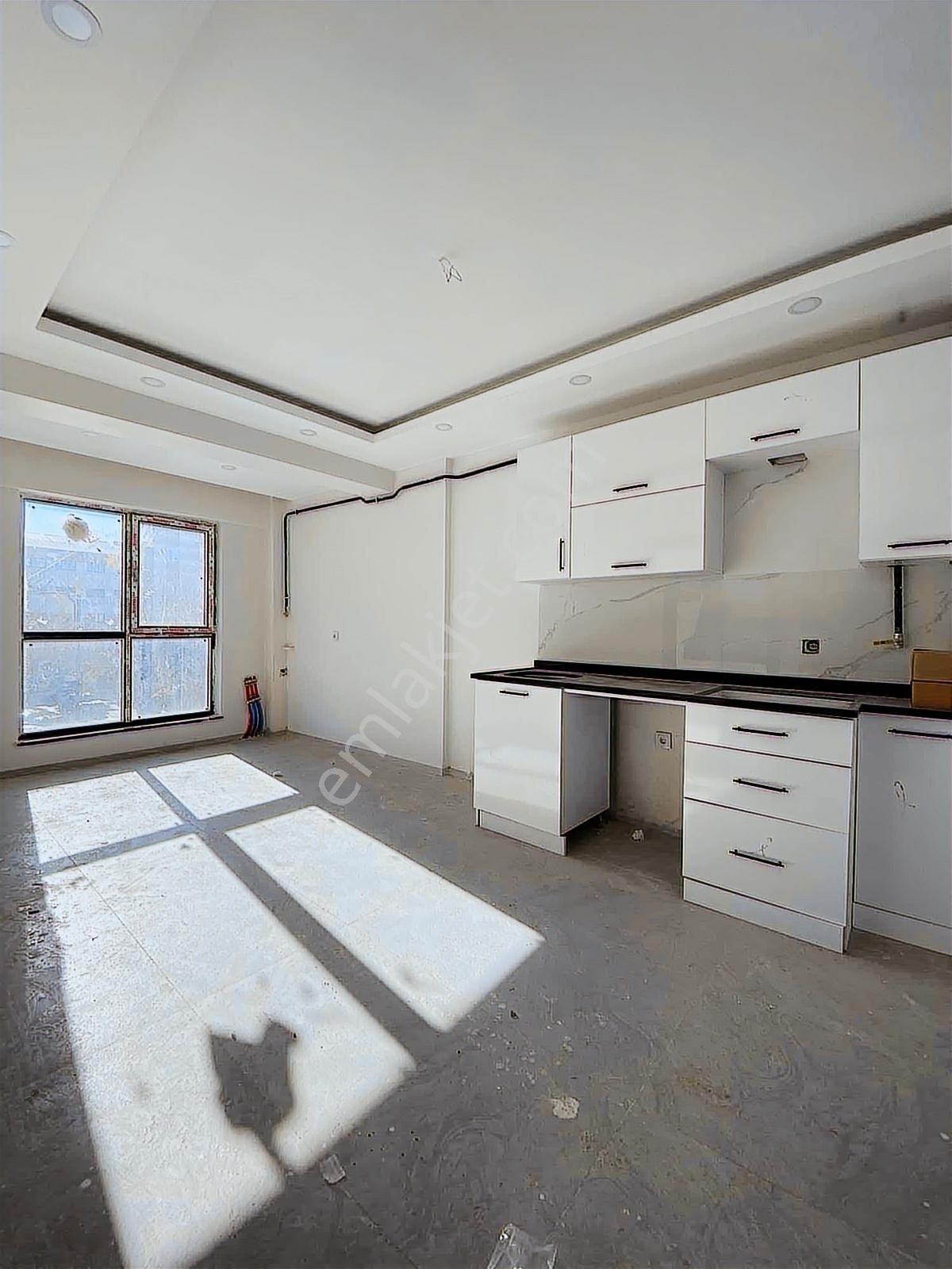 Kepenek Caddesinde Satılık 1+1 Full Yapılı Daire — fotoğraf 3