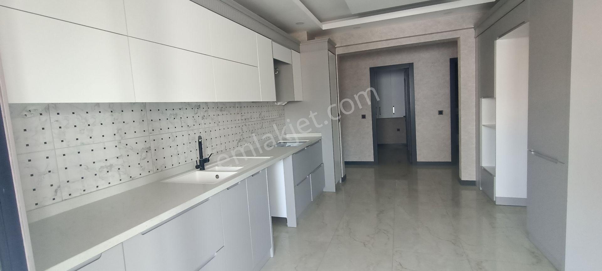 Tercih'ten Şemikler'de Panoramik Manzaralı 3,5+1 Arakat Lüks Satılık Geniş Daire — fotoğraf 7