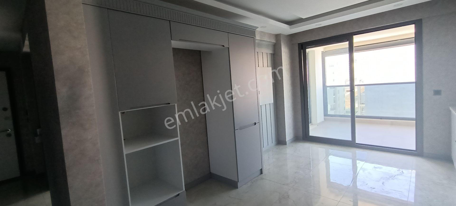Tercih'ten Şemikler'de Panoramik Manzaralı 3,5+1 Arakat Lüks Satılık Geniş Daire — fotoğraf 8