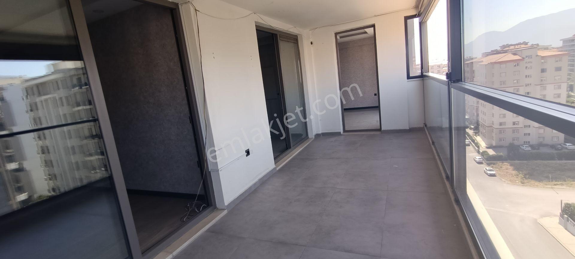 Tercih'ten Şemikler'de Panoramik Manzaralı 3,5+1 Arakat Lüks Satılık Geniş Daire — fotoğraf 21