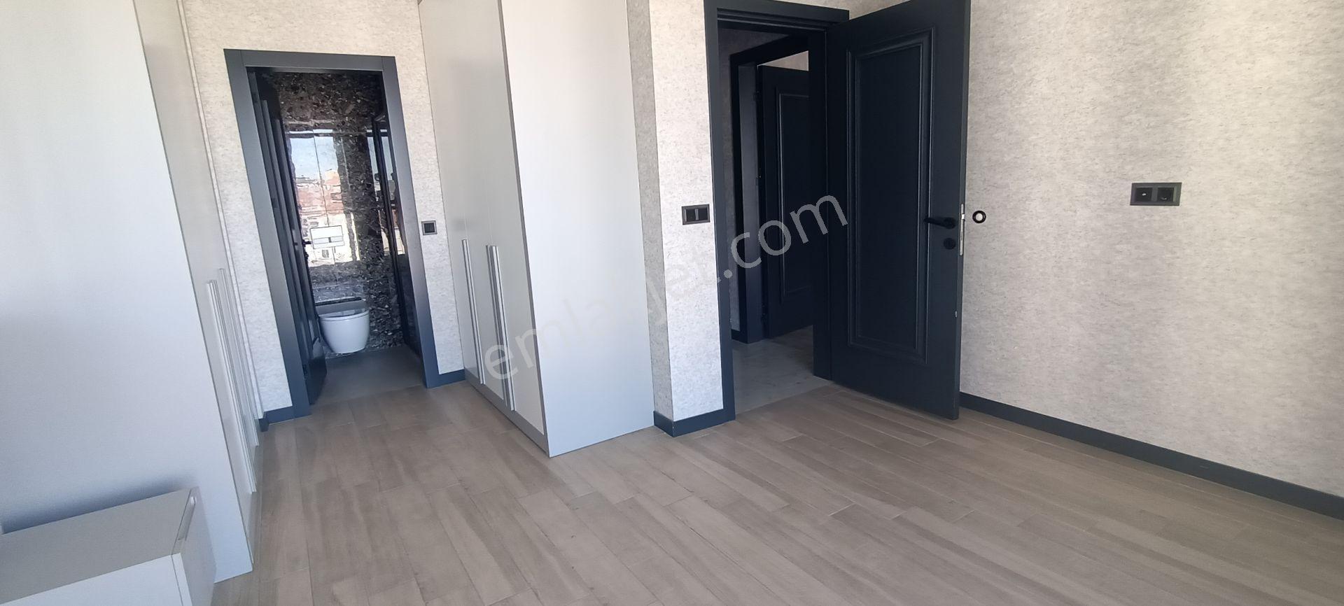 Tercih'ten Şemikler'de Panoramik Manzaralı 3,5+1 Arakat Lüks Satılık Geniş Daire — fotoğraf 31