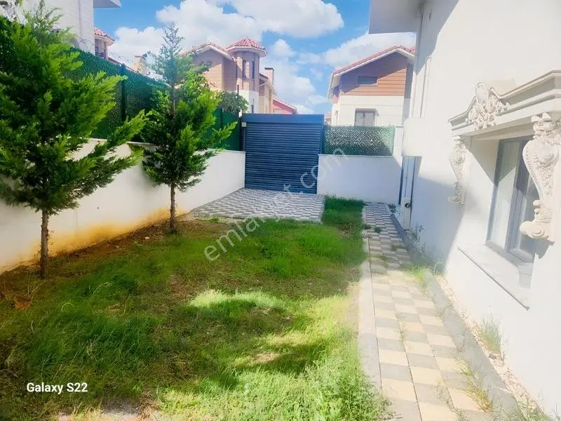 Denız Can Emlak Bayramoglu Denize Yakın Kelepir 4+1 Villa — fotoğraf 9