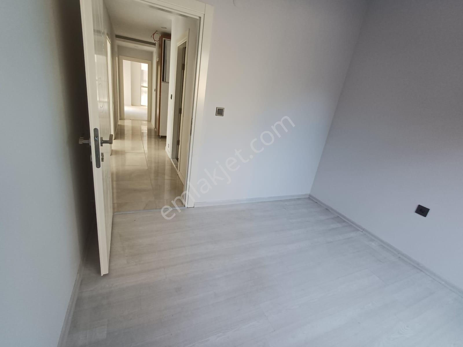 Serik Gedik Orta Mah. Satılık 3+1 Site İçi Daire — fotoğraf 11