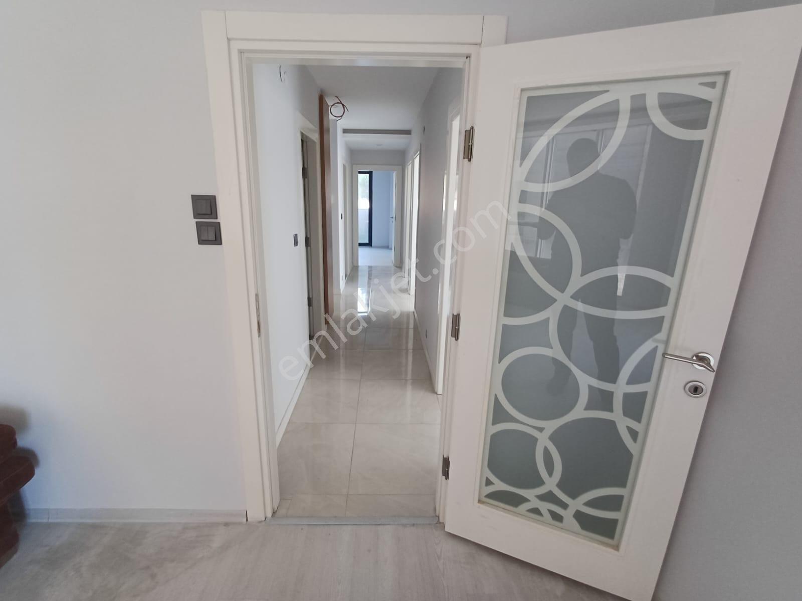 Serik Gedik Orta Mah. Satılık 3+1 Site İçi Daire — fotoğraf 17