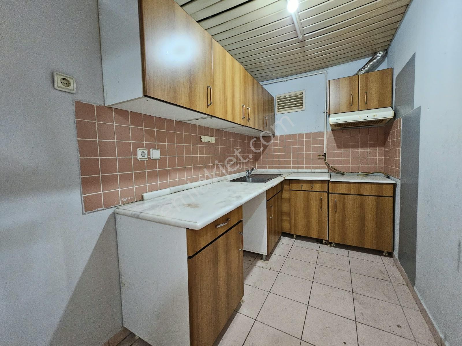 Altayçeşme Yaşamkent Sitesinde 7/24 Güvenlikli Otoparklı 2+1 Boş — fotoğraf 33