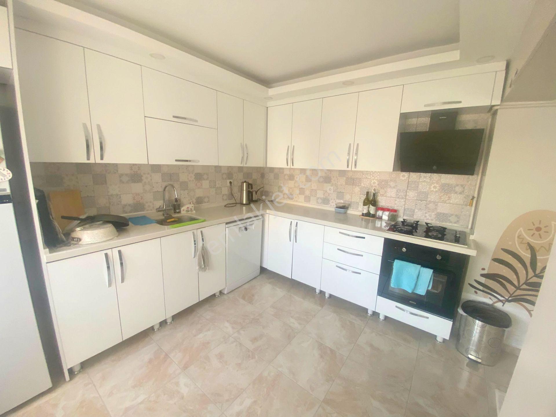 Hemdem Gayrimenkul'den Topçu'da Geniş Ferah 4+1 Satılık Daire — fotoğraf 2