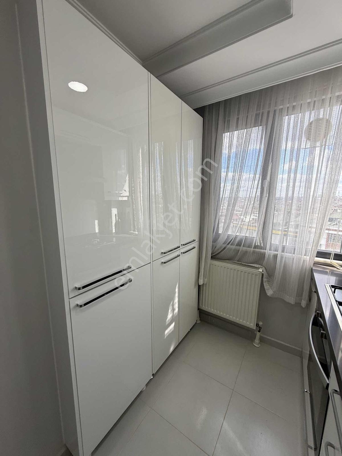 Arzu Emlak'tan Yunusemre Mah Kapalı Otoparklı Satılık 2+1 Daire — fotoğraf 14