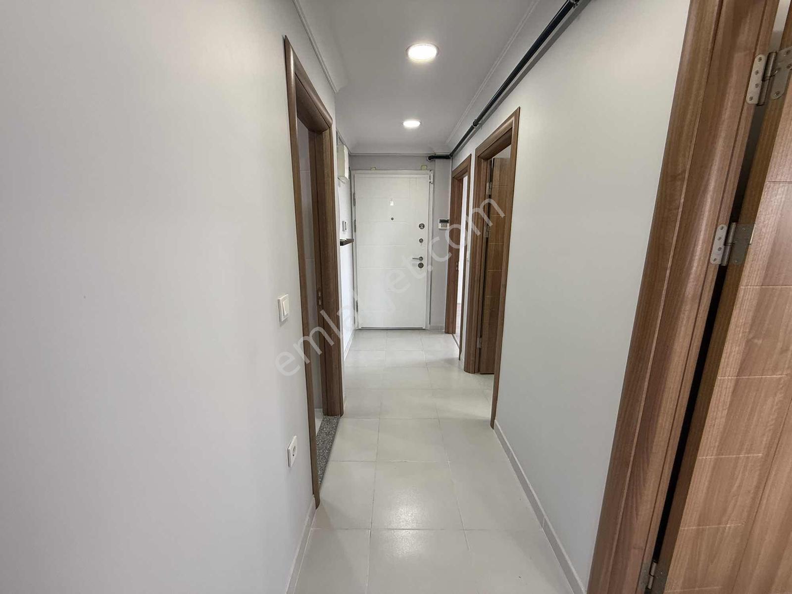 Arzu Emlak'tan Yunusemre Mah Kapalı Otoparklı Satılık 2+1 Daire — fotoğraf 17