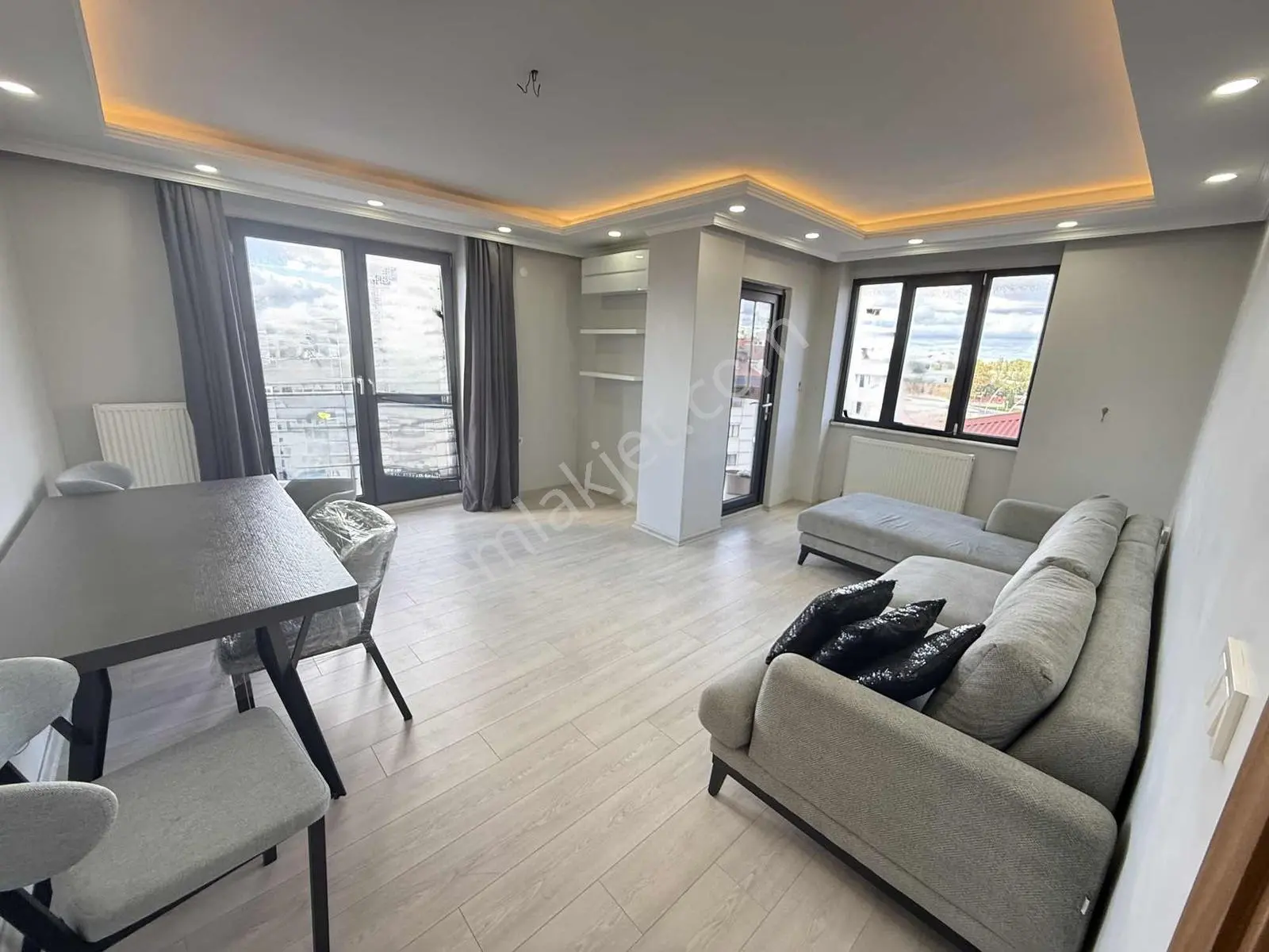 Arzu Emlak'tan Yunusemre Mah Kapalı Otoparklı Satılık 2+1 Daire — fotoğraf 36