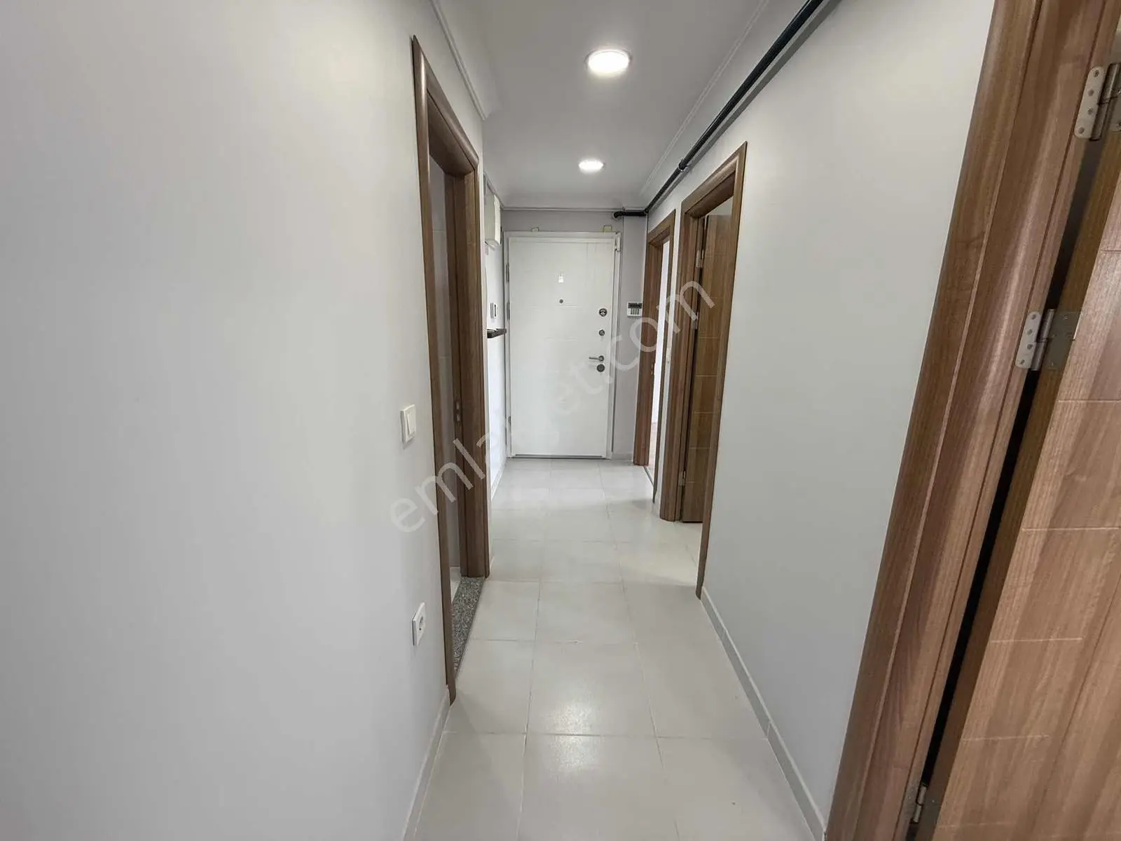 Arzu Emlak'tan Yunusemre Mah Kapalı Otoparklı Satılık 2+1 Daire — fotoğraf 47