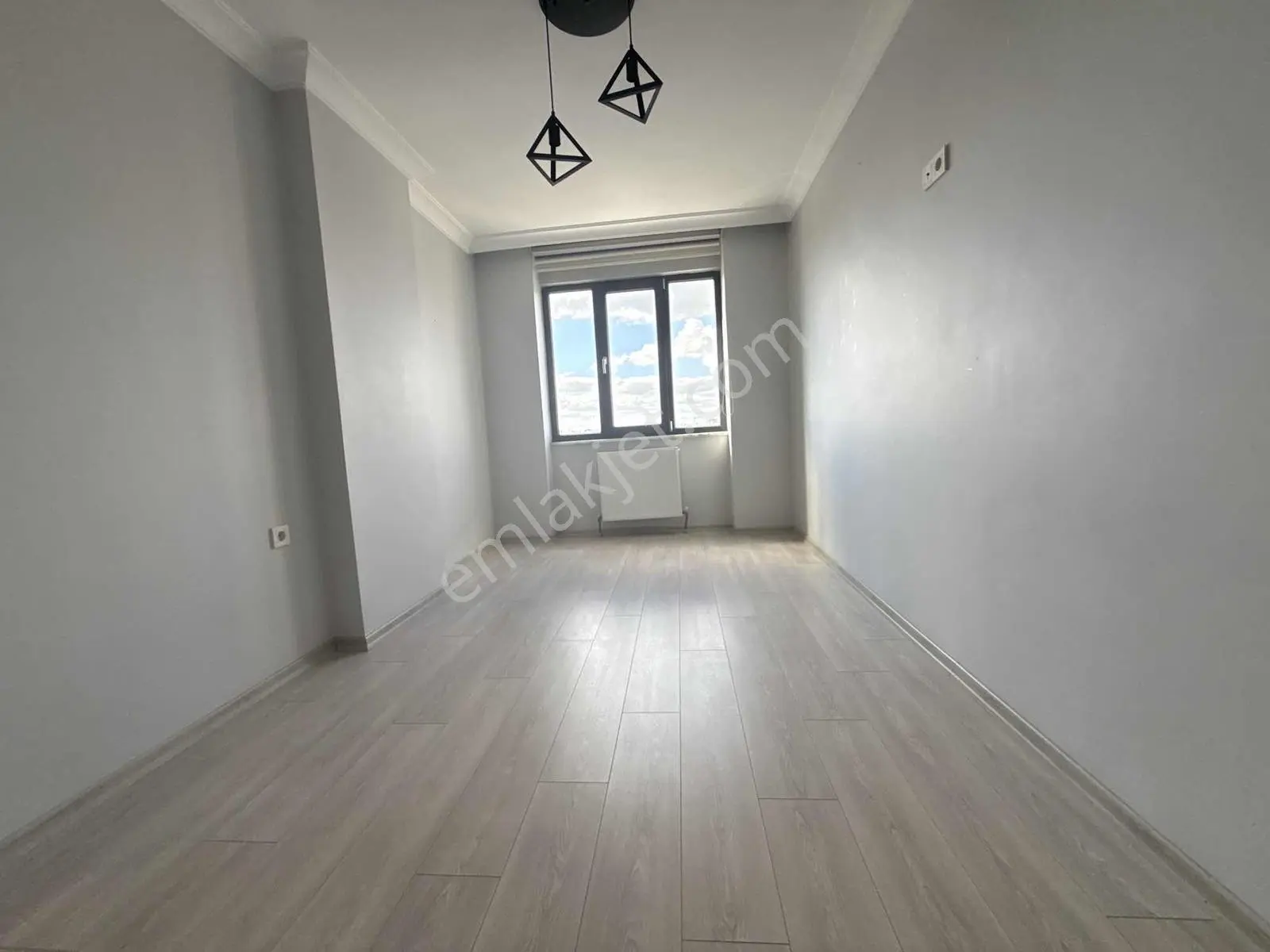 Arzu Emlak'tan Yunusemre Mah Kapalı Otoparklı Satılık 2+1 Daire — fotoğraf 50