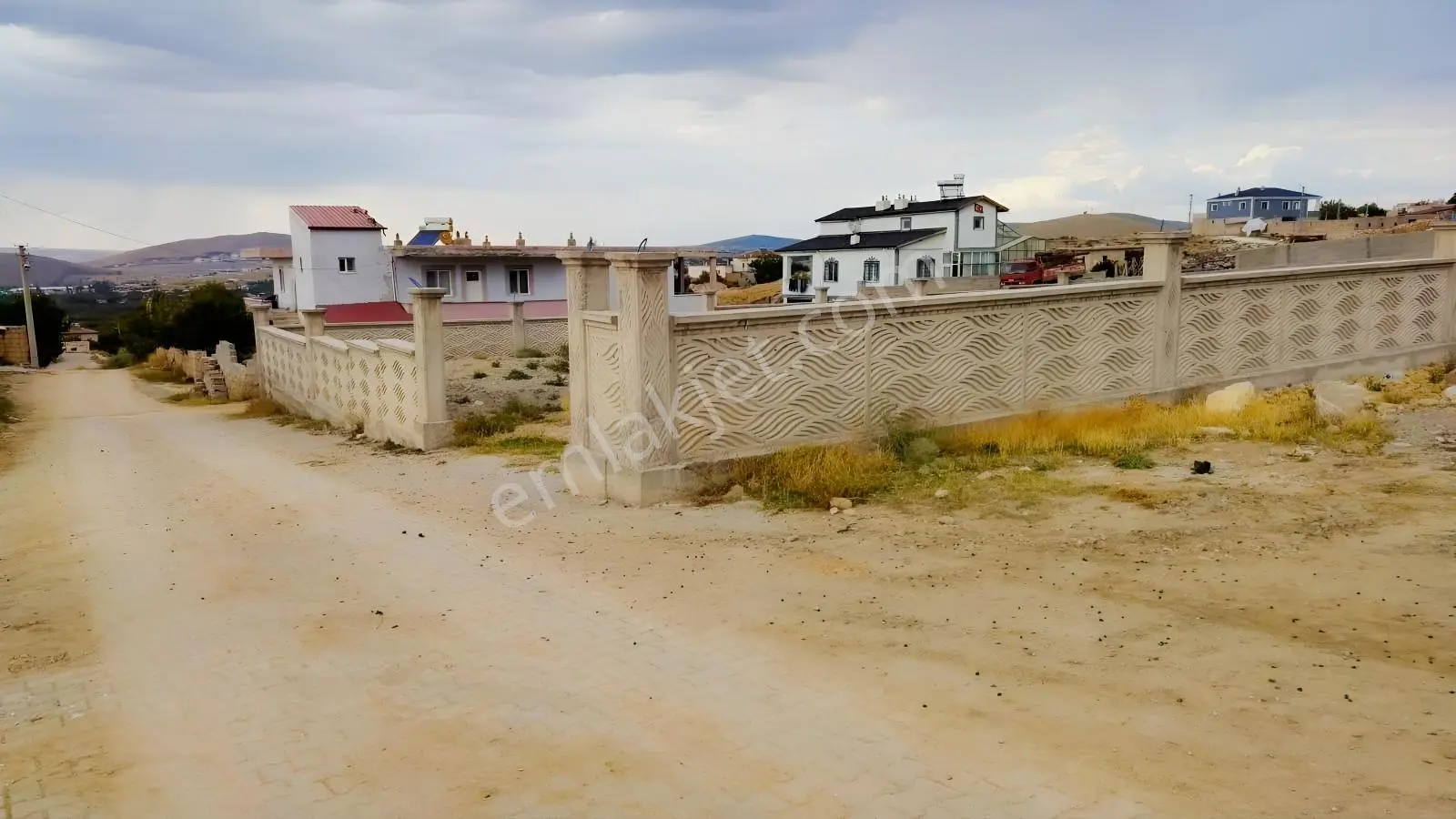 Cm Emlak Gümüşler Yeni Mah. Mükemmel Konumda 589 M2 Arsa — fotoğraf 9