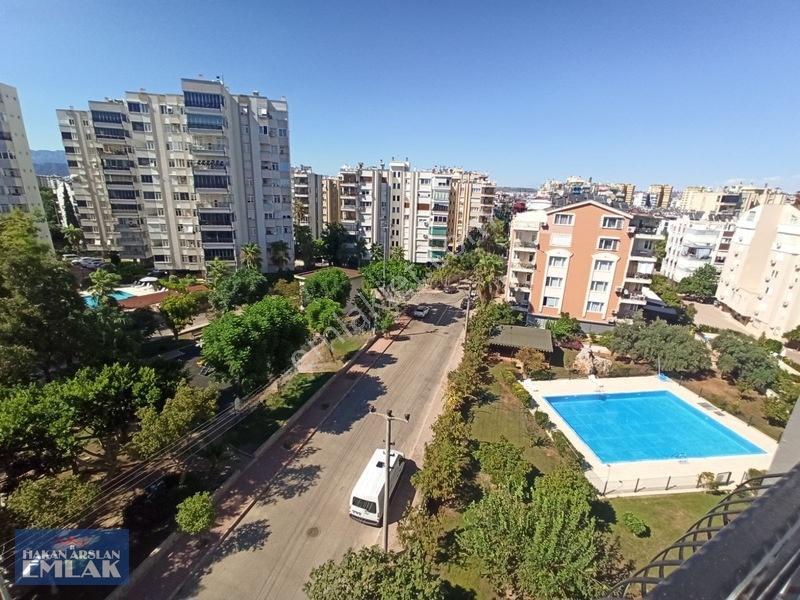 Konyaaltı Kaymakamlığı Yakını 3+1 Siteiçi Havuzlu Daire