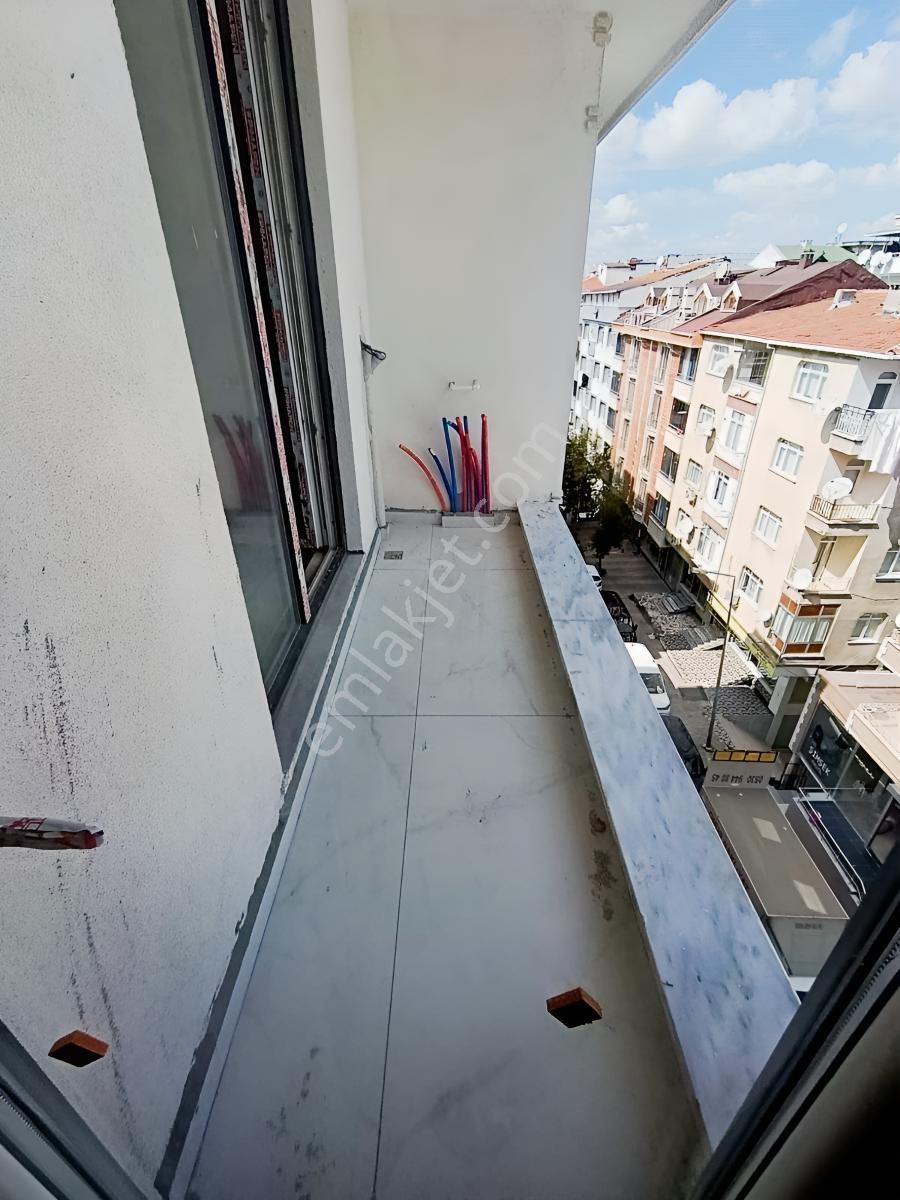 Güngören' Merkez Nokta Ulaşım Sorunu Olmayan Daireler Dublexler — fotoğraf 24