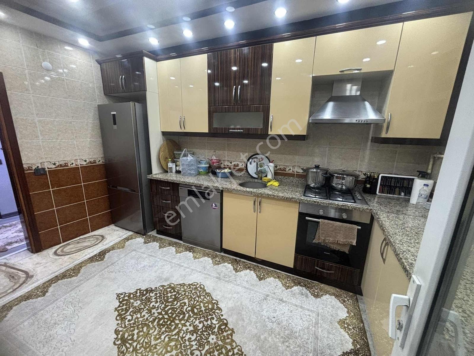 Köşe Bına Yılın Son Dairesi 3 Katlı 3.katı Satılık Kacırılmaz — fotoğraf 16