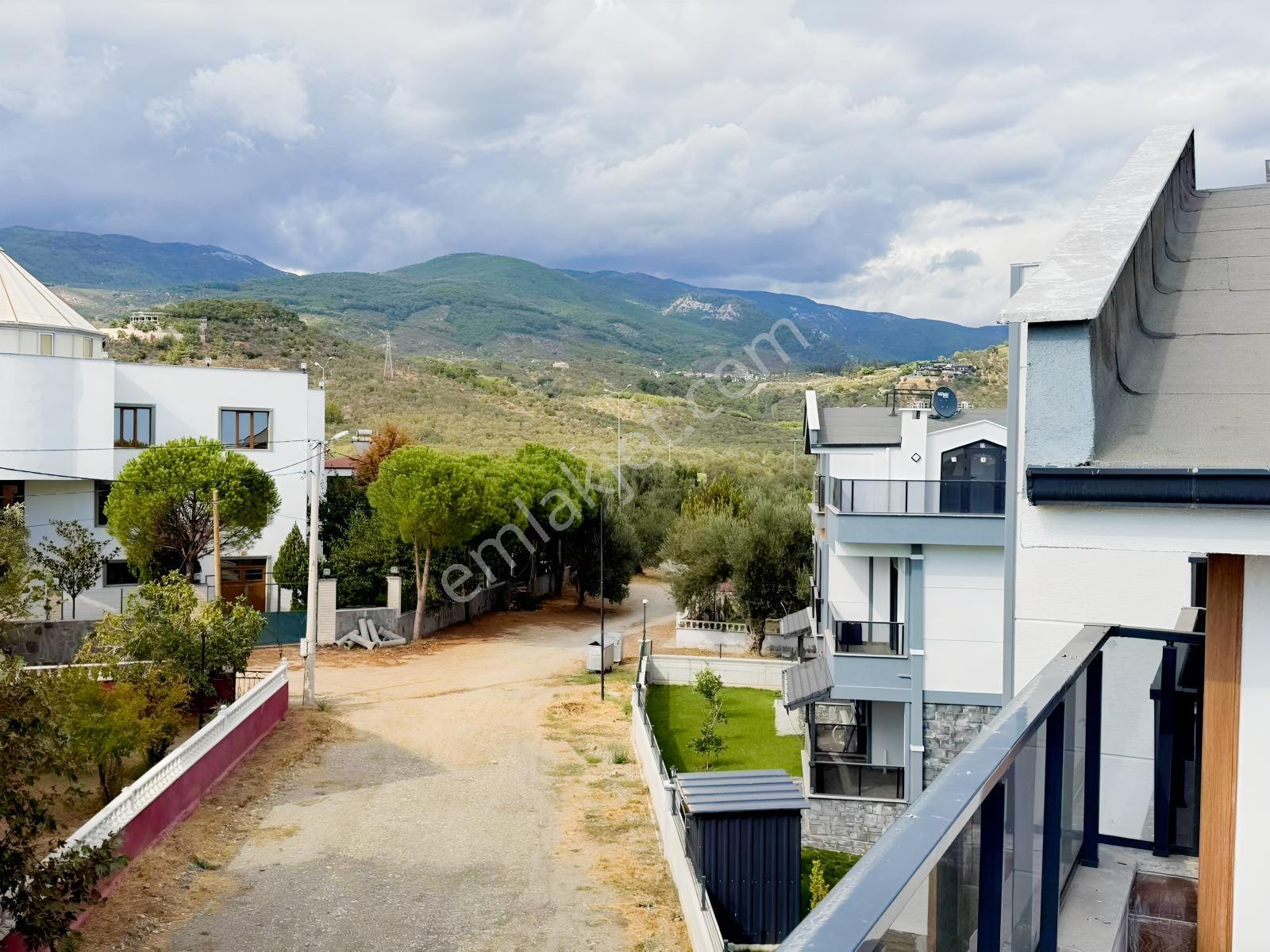 Avcı'dan Güre Yolun Altında Denize Yakın Deniz Manzaralı Villa — fotoğraf 11